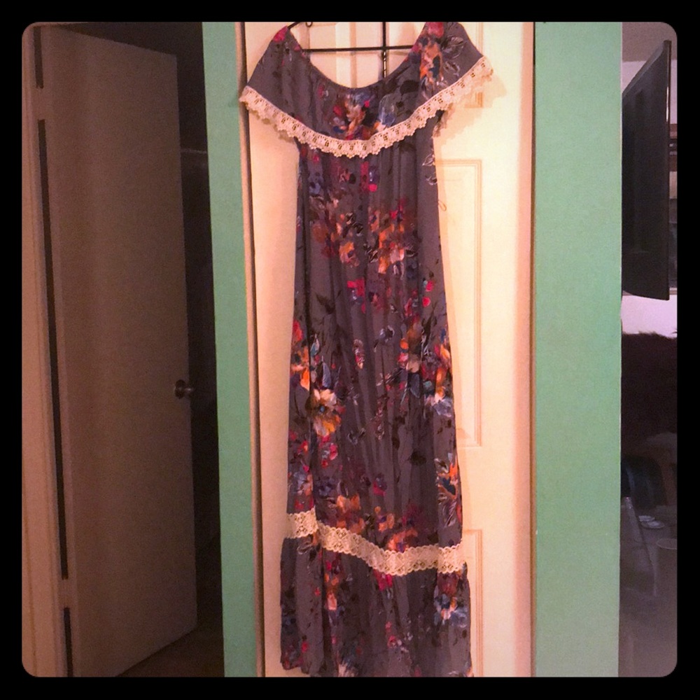 Off the shoulder floral maxi dress
